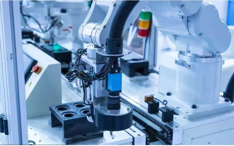 疫情推動工業(yè)企業(yè)智能制造進程，工業(yè)機器人 自動化生產、線上辦公成應對利器